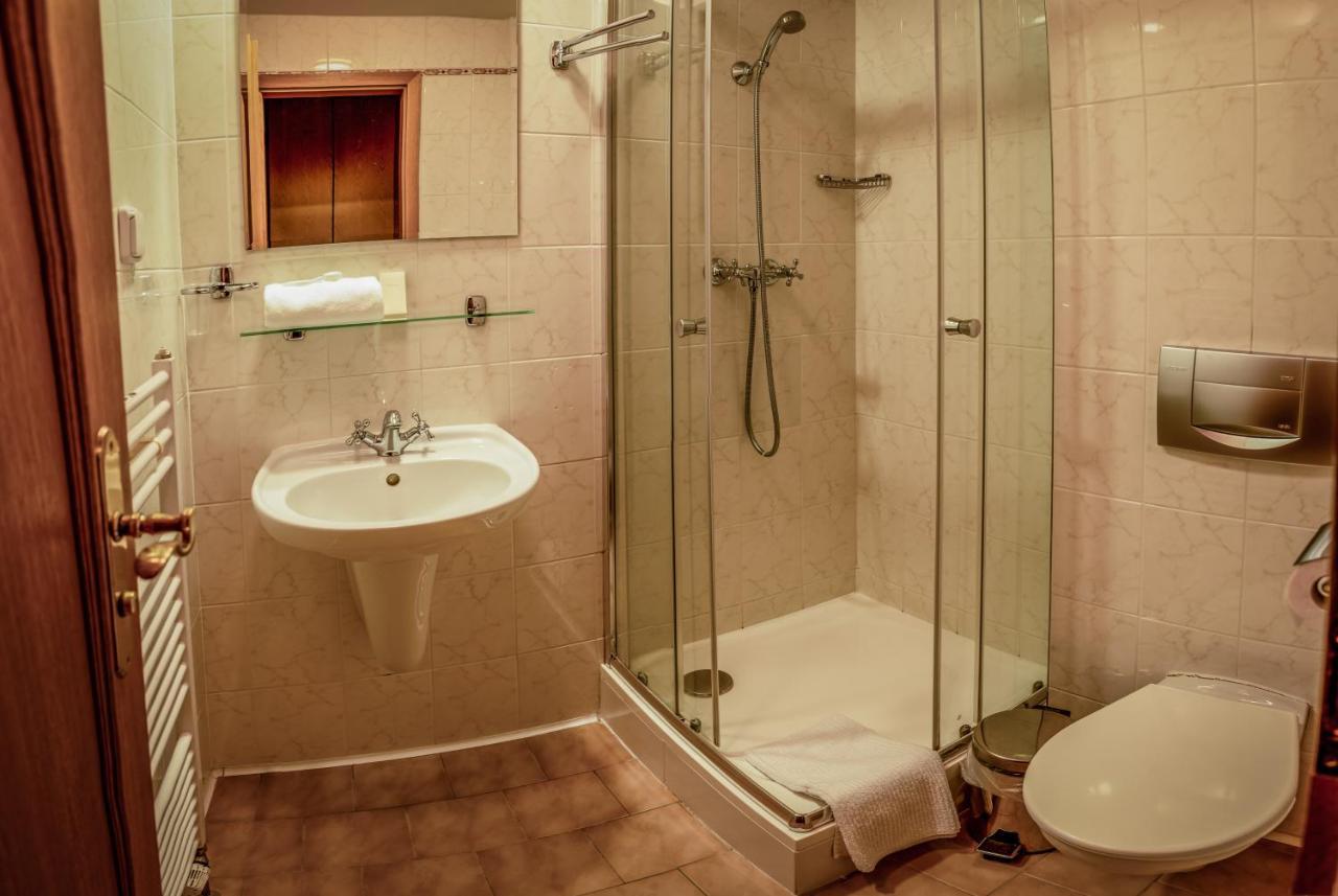 Hotel Brixen Havlickuv Brod Luaran gambar