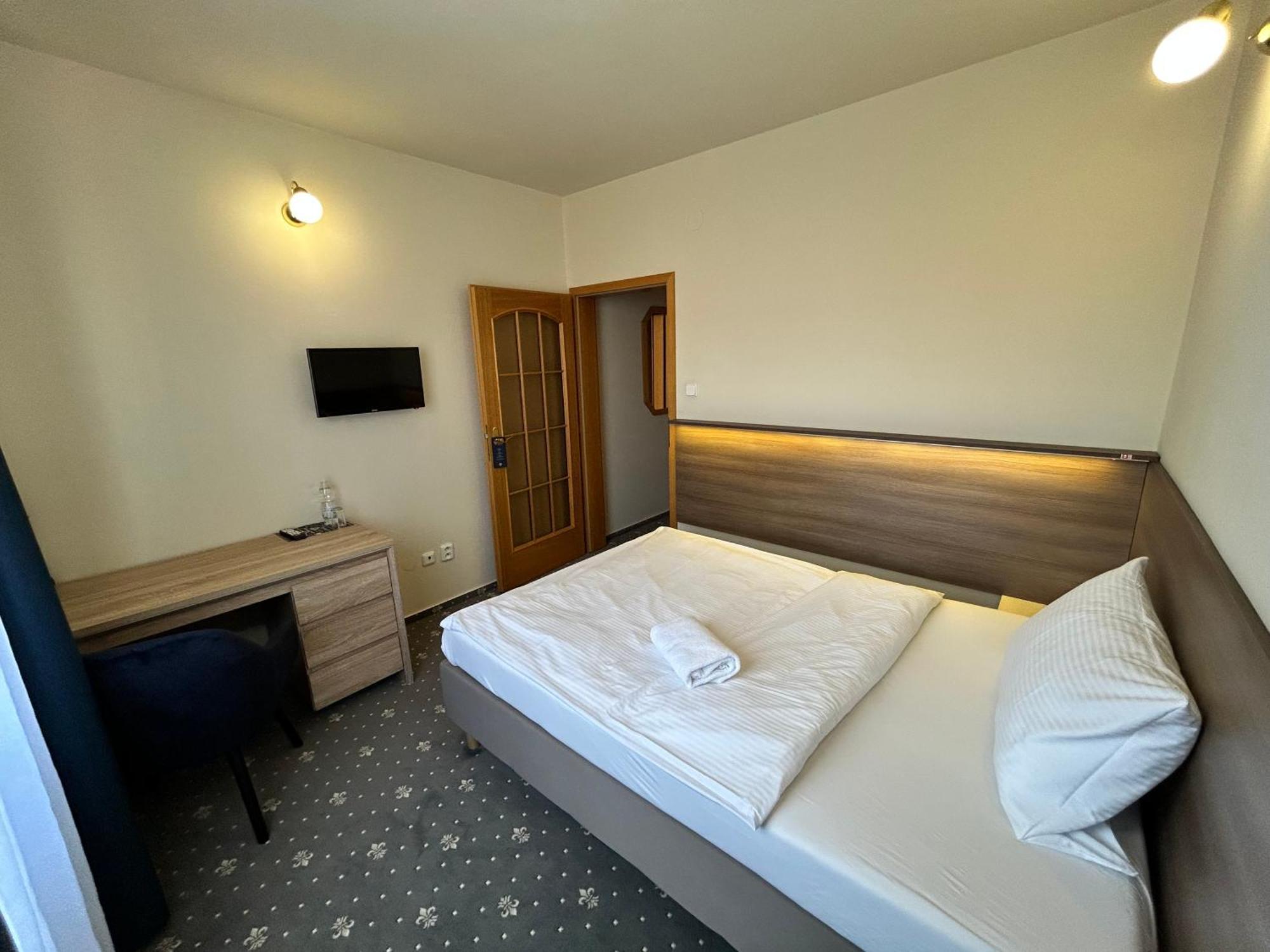 Hotel Brixen Havlickuv Brod Luaran gambar